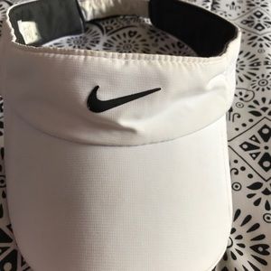White nike visor